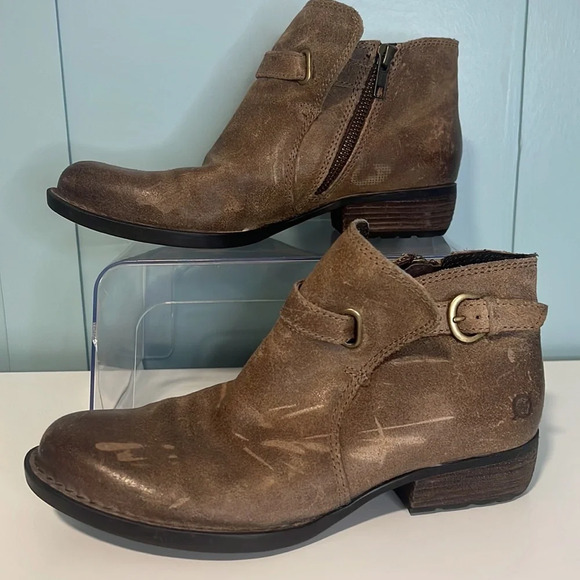 Born JEM Oiled Suede Booties Light Brown. Size 7. - Picture 7 of 15